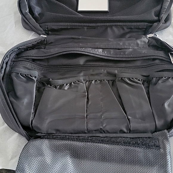 Eddie Bauer Men's Luggage Hanging Toiletry Bag Black BRAND NEW - Picture 7 of 11